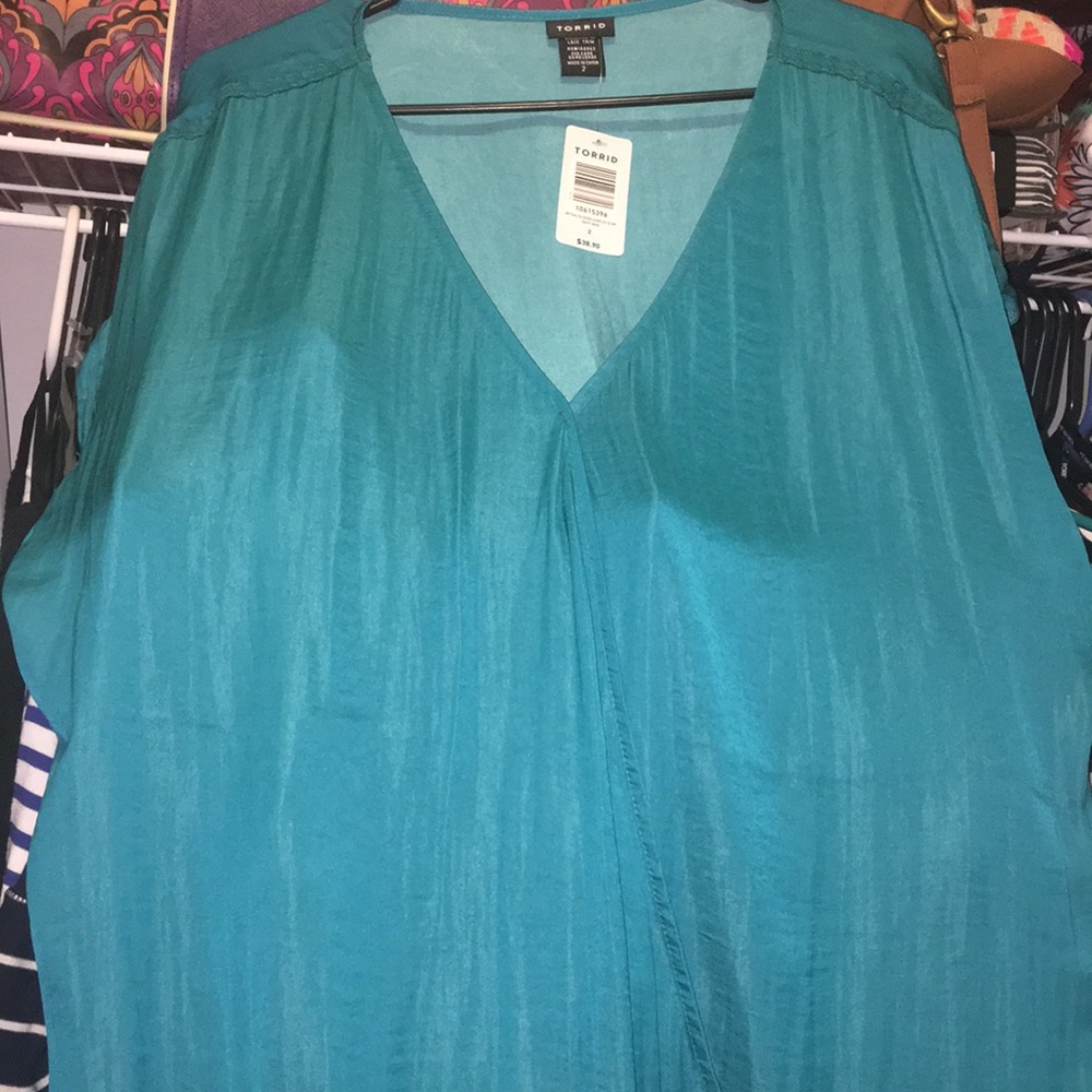 Wrap top lace trim